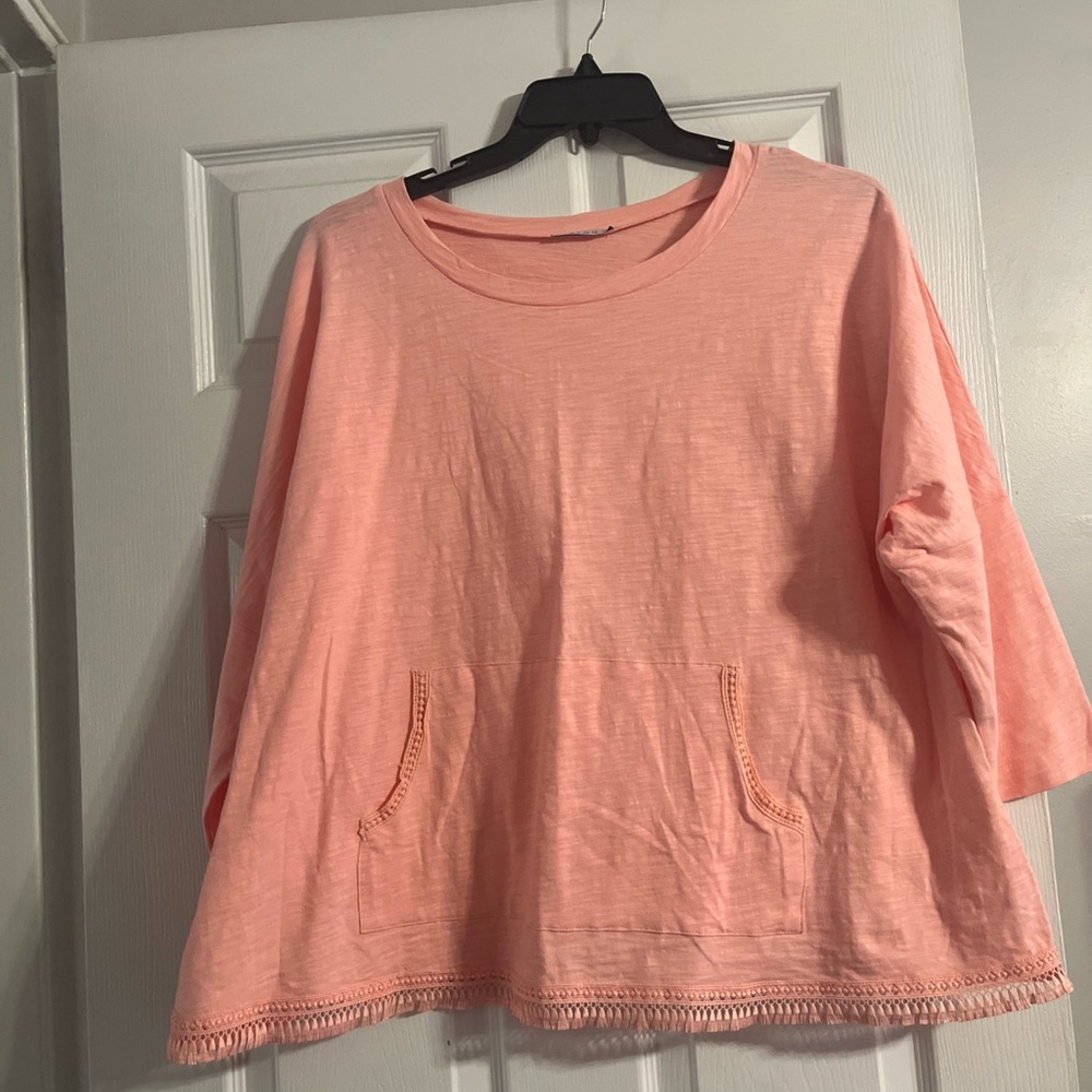 Avon 1X Ladies Peach Top With Fringe Bottom Two Pockets